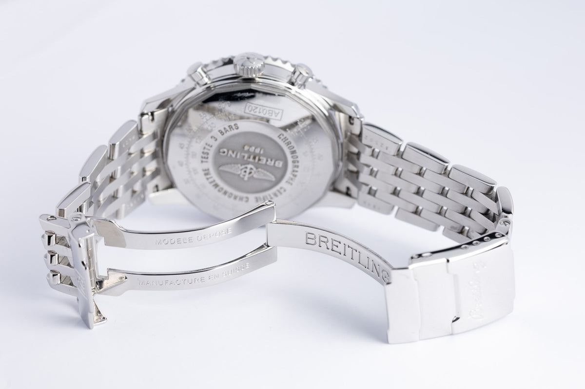 Breitling Navitimer 01 Automatik Herrenuhr 43mm AB0120 - Detailansicht 8