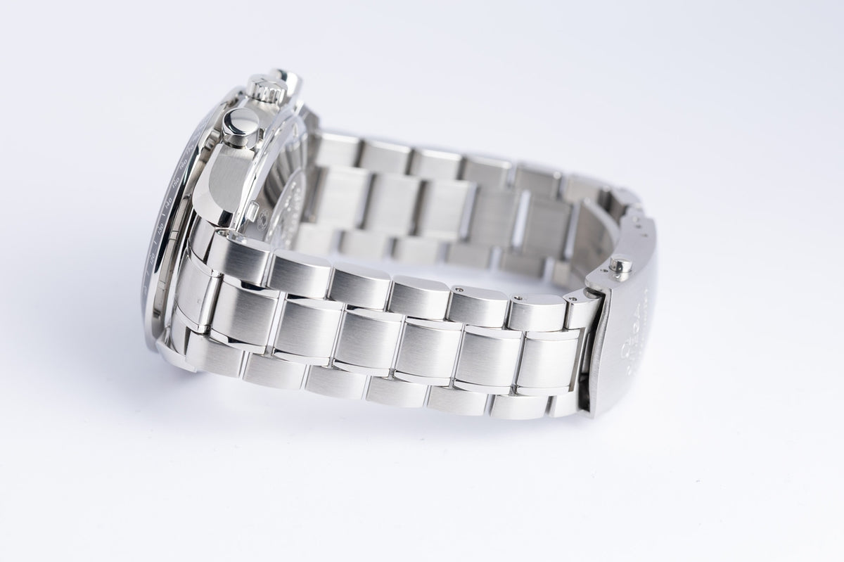 Omega Speedmaster Date 40mm Automatik 32105000 - Detailansicht 6