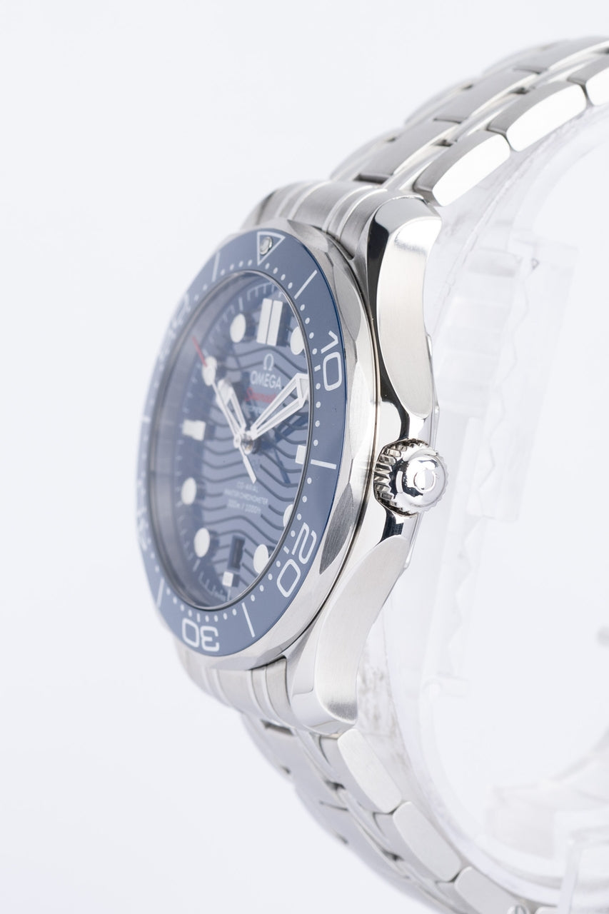 Omega Seamaster Diver 300M Automatik Blau 21030422003001 - Detailansicht 2