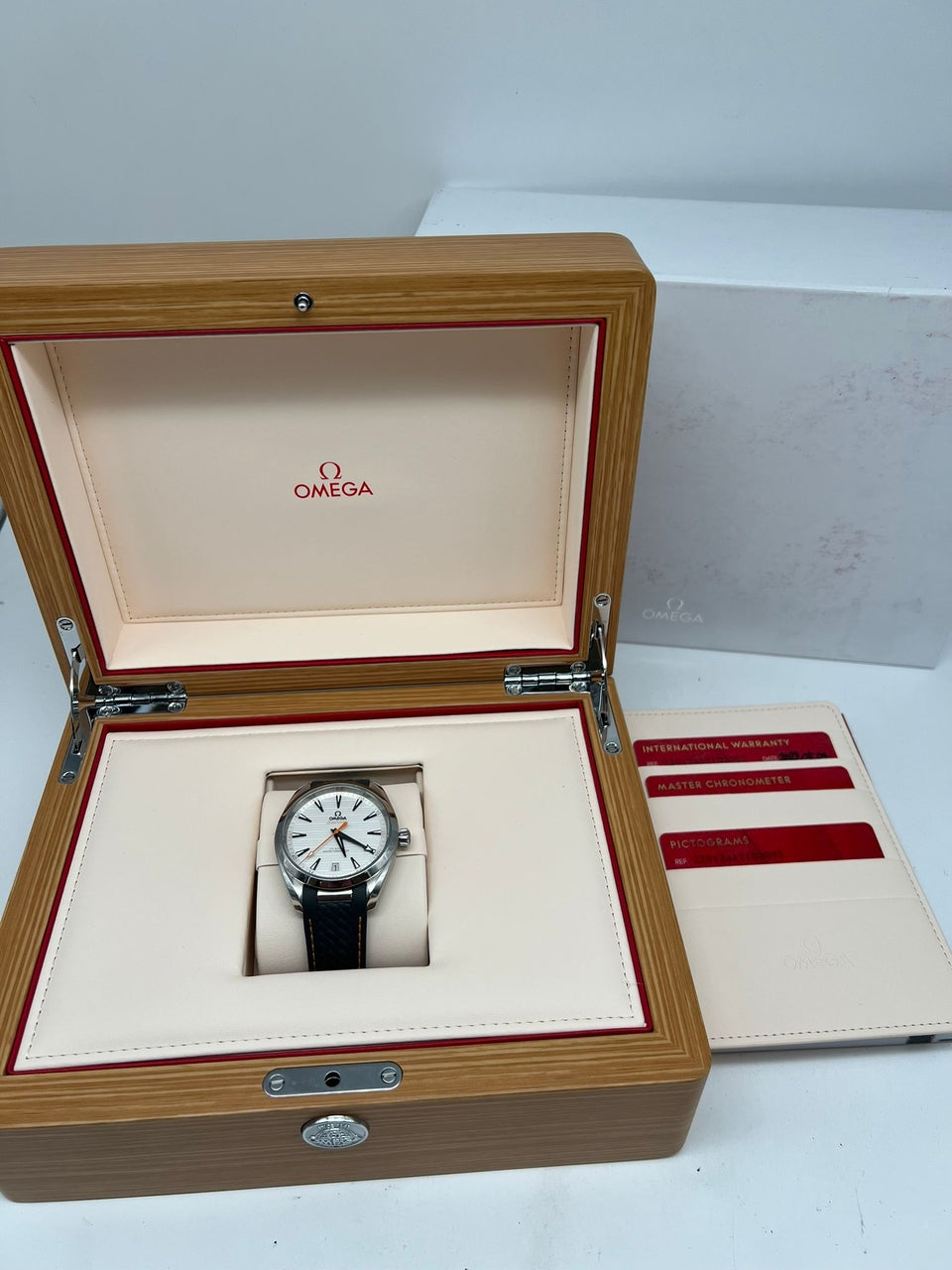 Omega Seamaster Aqua Terra 41mm Automatik 22012412102002 Box + og. Papiere