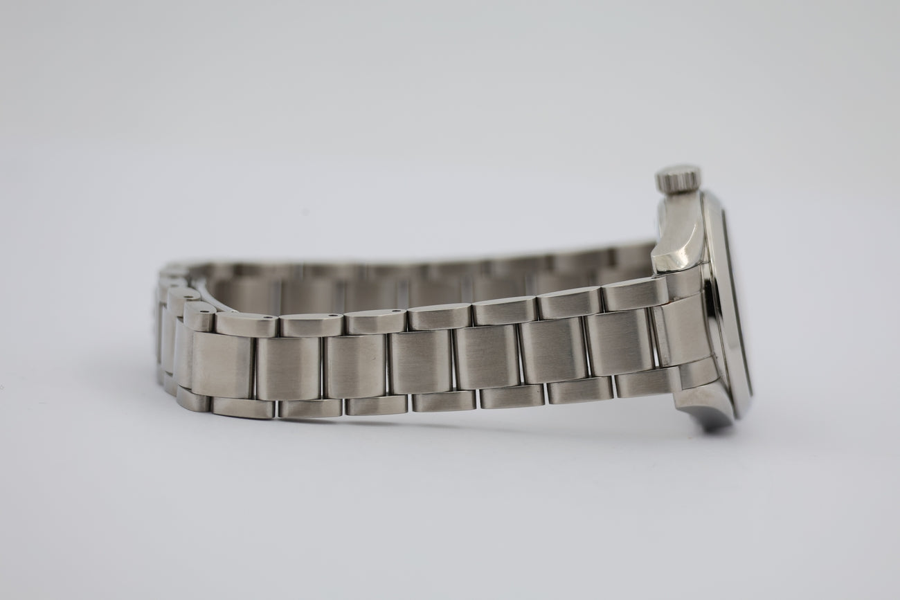 Omega Seamaster 29mm Quarz  25778000 - Detailansicht 4