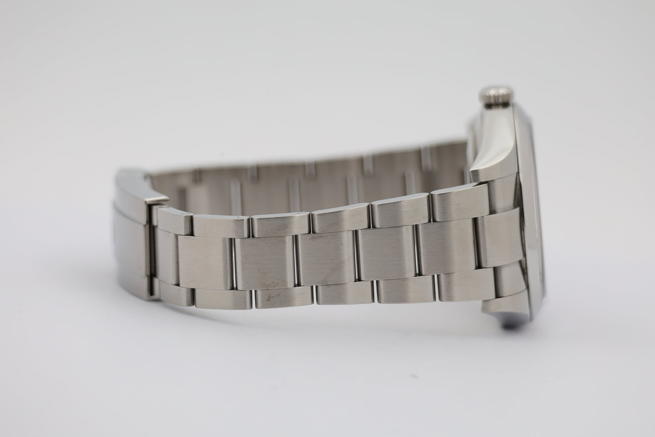 Rolex Oyster Perpetual Automatik 39mm 114300 - Detailansicht 4