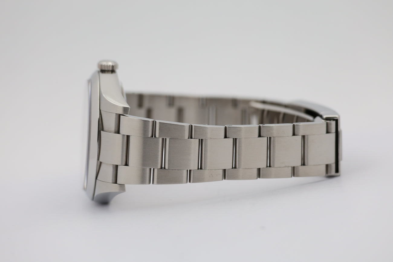 Rolex Oyster Perpetual Automatik 39mm 114300 - Detailansicht 3