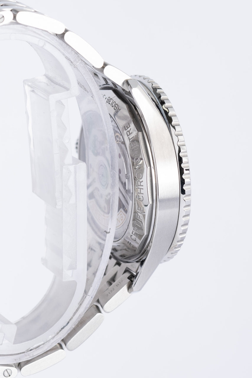 Breitling Navitimer 1 B01 Chronograph 43mm AB0138 - Detailansicht 3