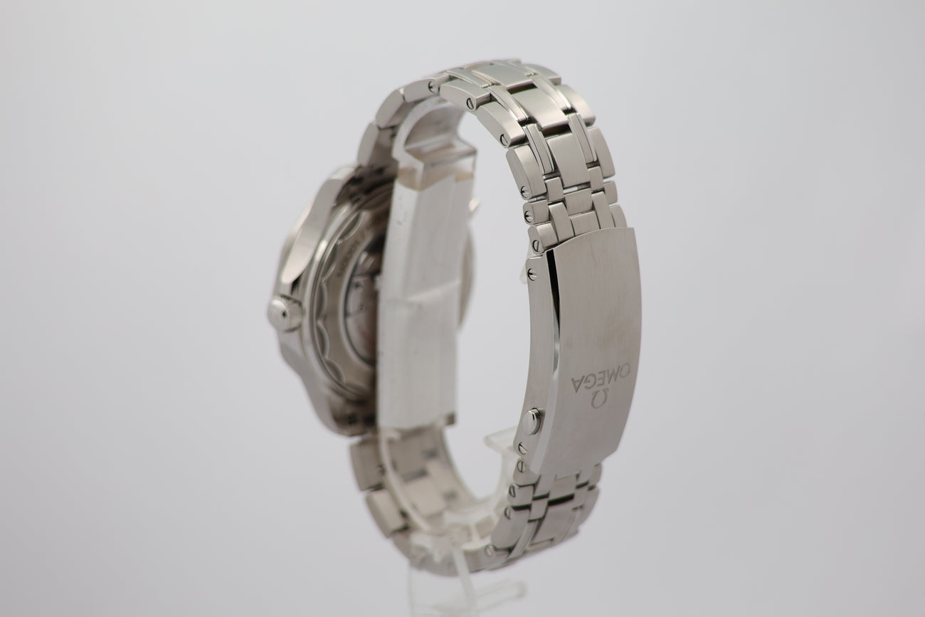 Omega Seamaster Diver 300M 42m Automatik Herrenuhr 21030422004001 - Detail view 2