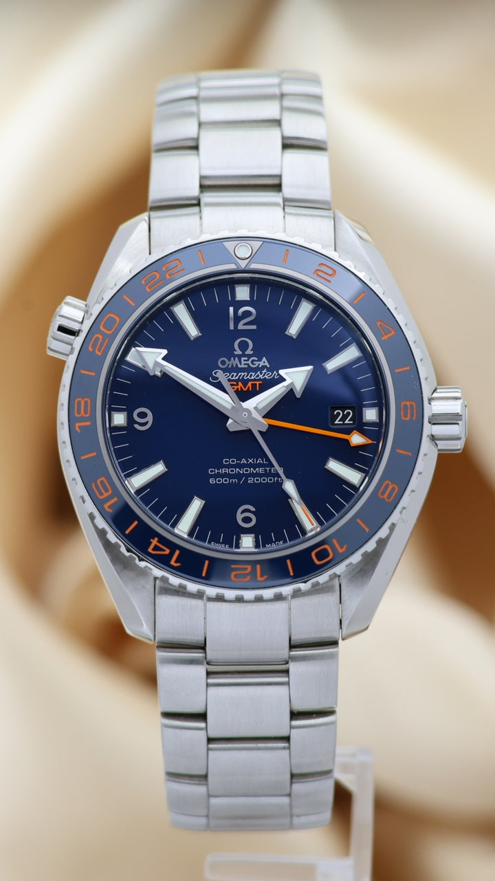 Omega Seamaster Planet Ocean GMT "Goodplanet Foundation"  23230442203001 - Main product image