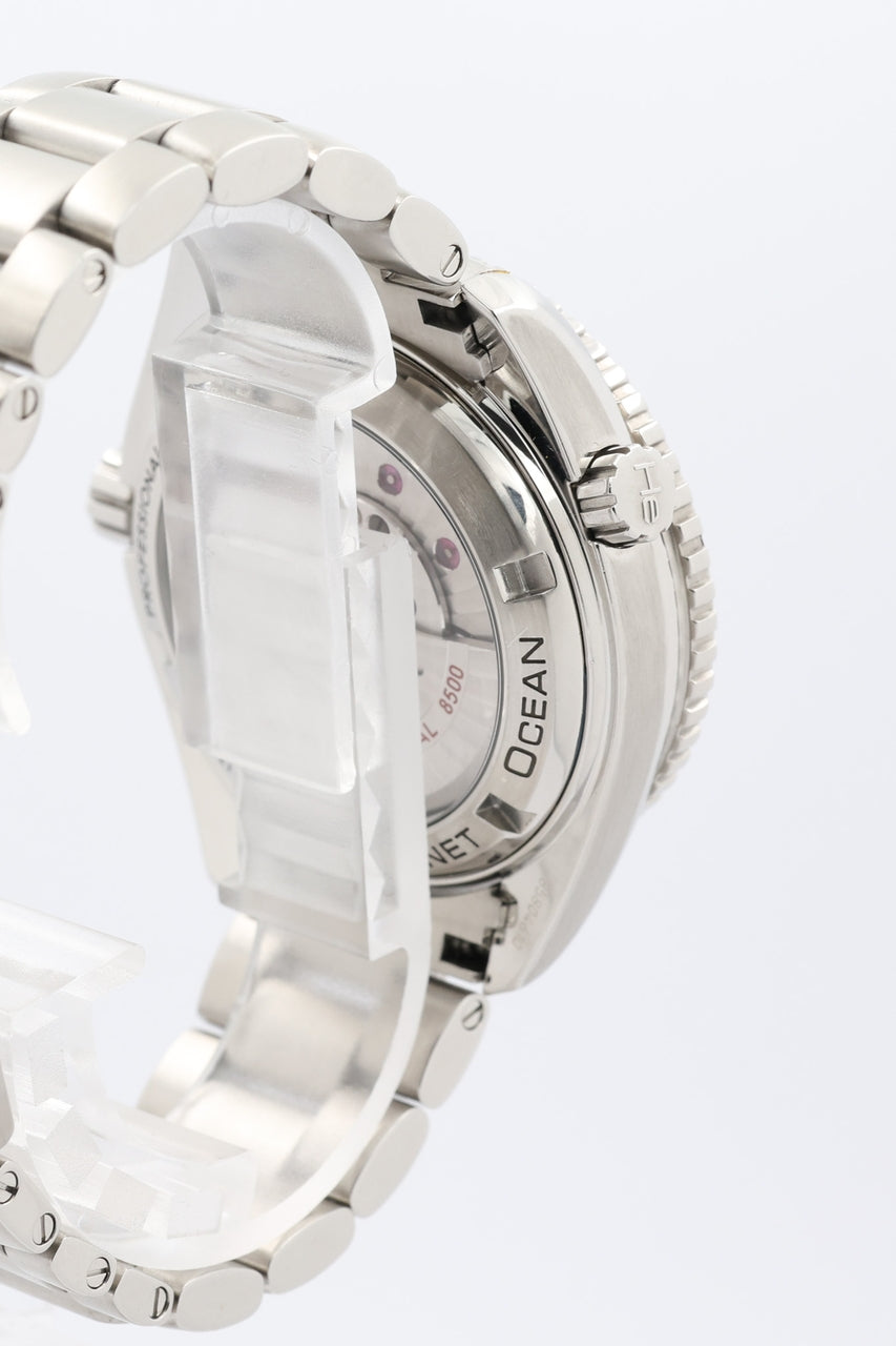 Omega Seamaster Planet Ocean Automatik Herrenuhr 42mm  23230422101001 - Detailansicht 4