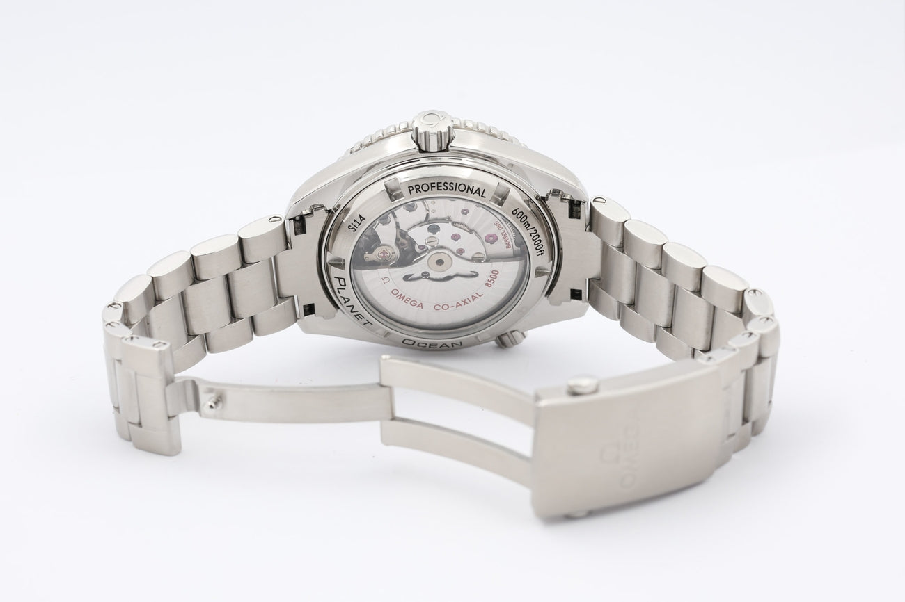 Omega Seamaster Planet Ocean Automatik Herrenuhr 42mm  23230422101001 - Detailansicht 9