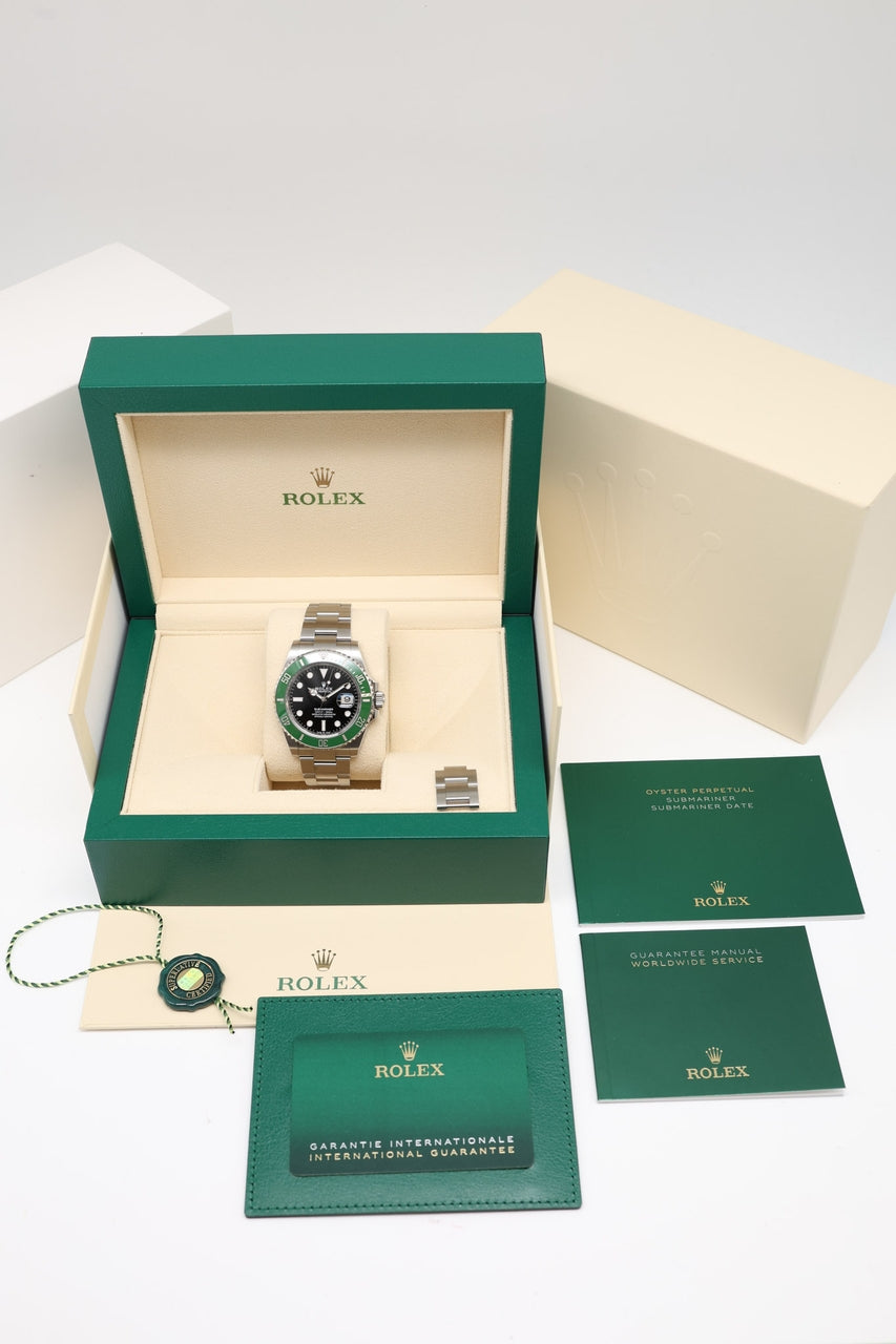 Rolex Submariner Date 'Starbucks' 41mm Automatik 126610LV - Papiere und oder Lieferumfang