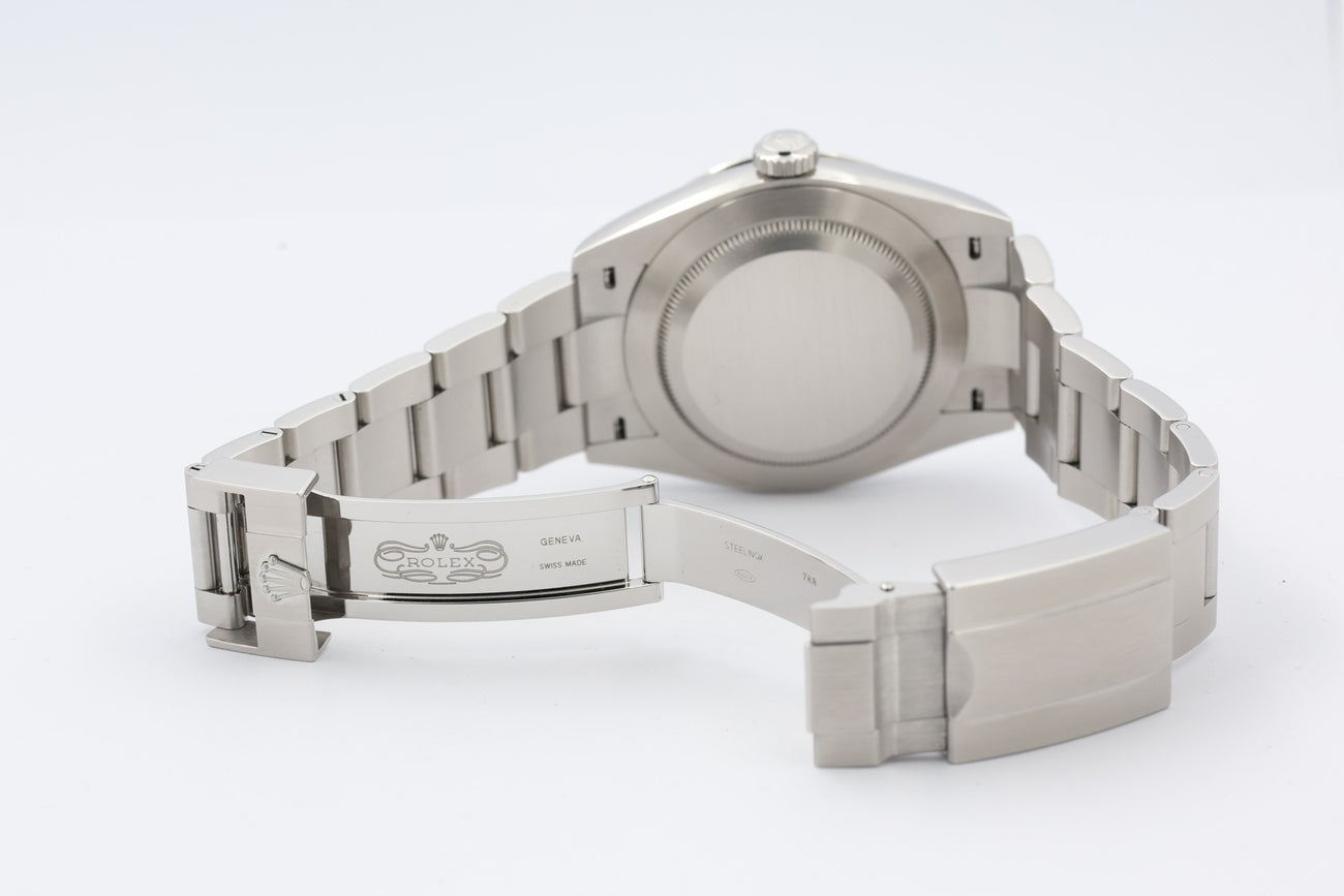 Rolex Explorer 40mm Automatik Herrenuhr 224270 - Detailansicht 8