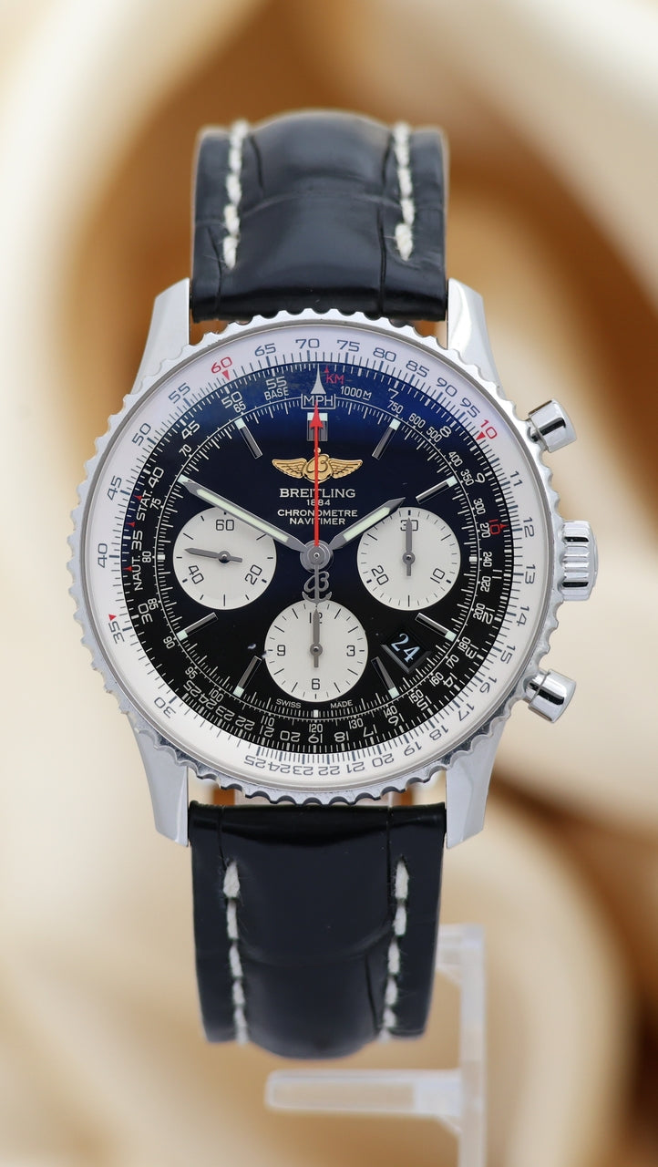Breitling Navitimer 01 Automatik Herrenuhr 43mm AB0120 - Main product image