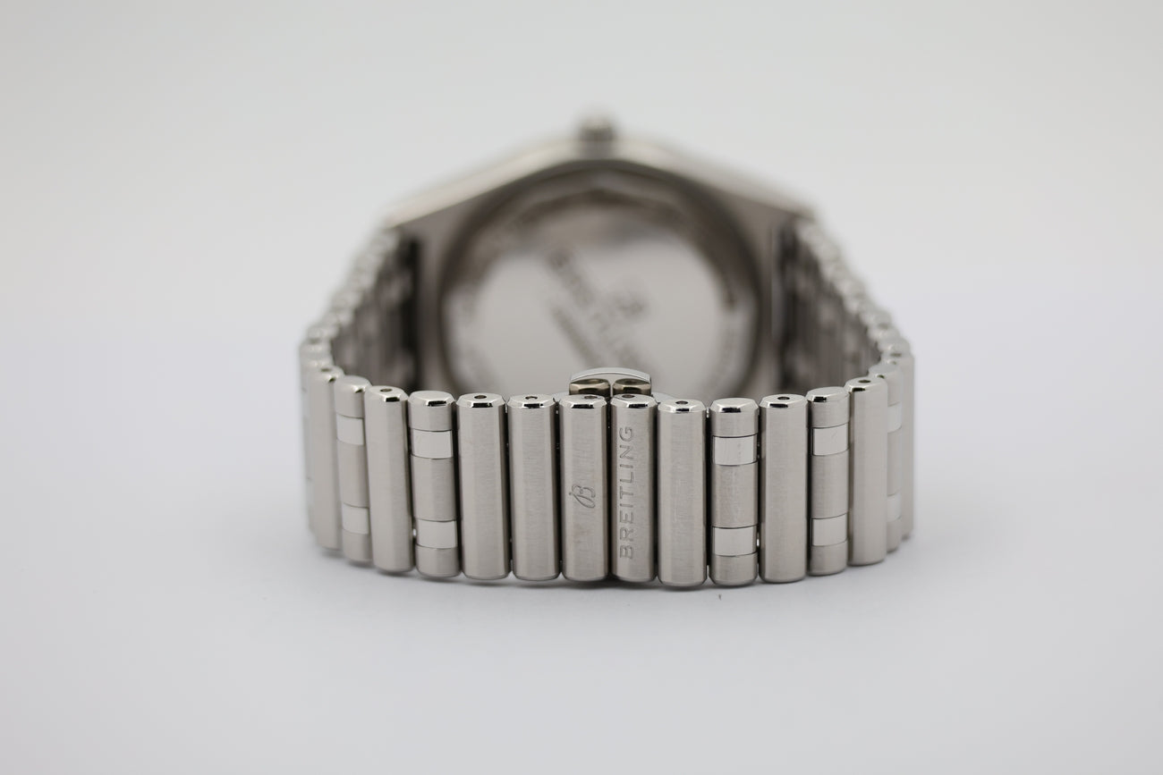 Breitling Chronomat 32mm Quarz Damenuhr A77310 - Detail view 5