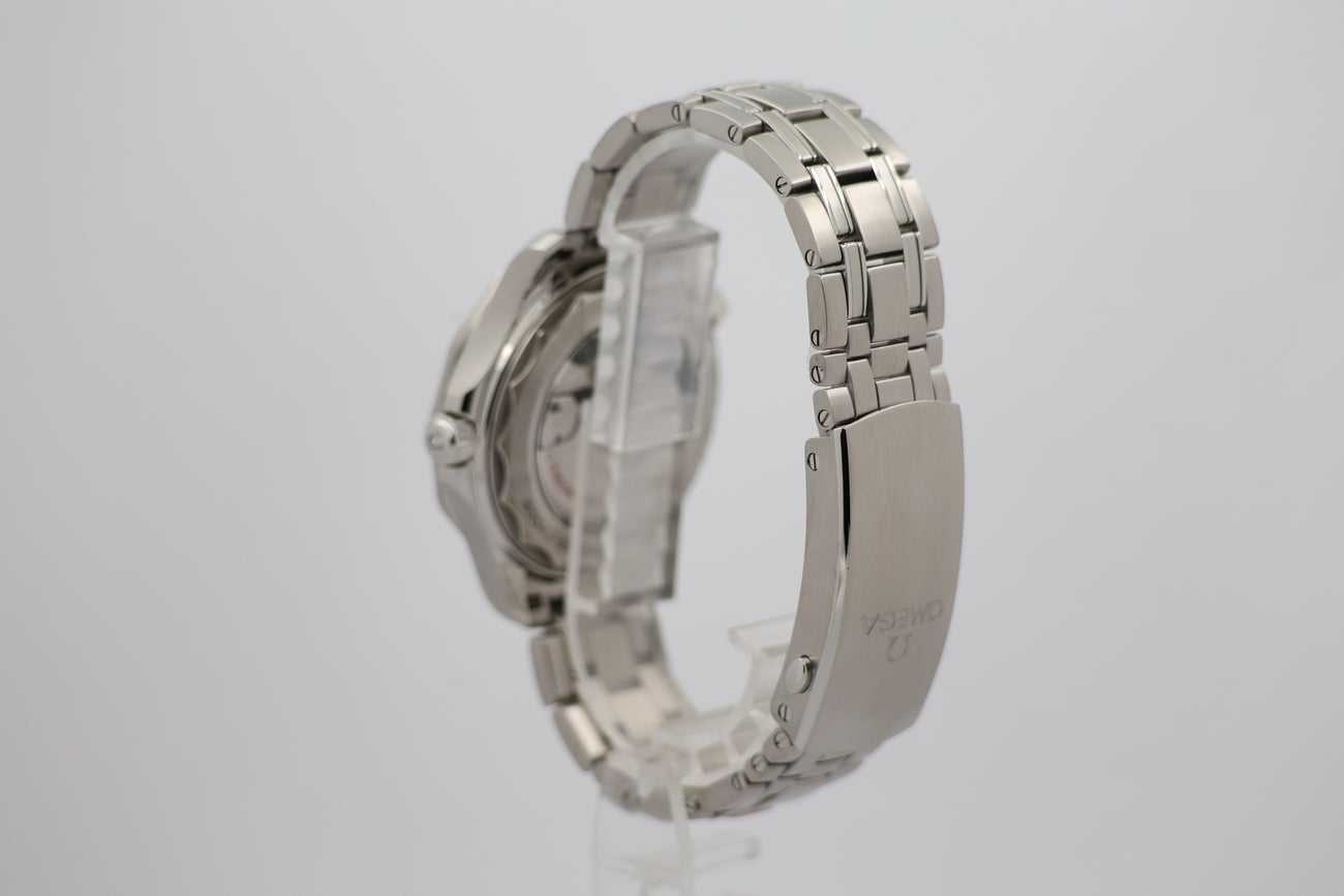 Omega Seamaster Diver 300 M Automatik Herrenuhr 42mm 21030422001001 - Detail view 2
