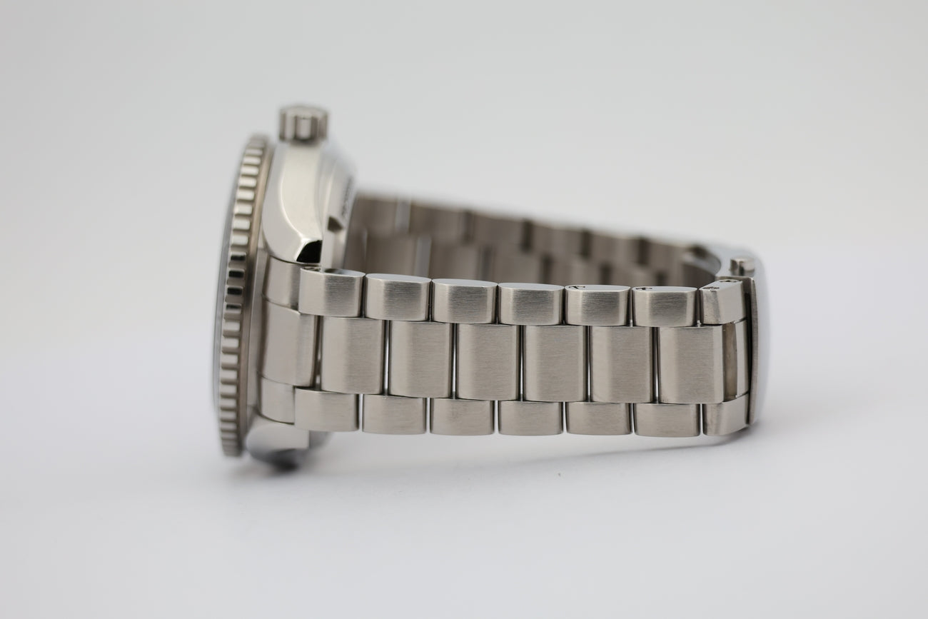 Omega Seamaster Planet Ocean 42mm Automatik  23230422101003 - Detail view 3