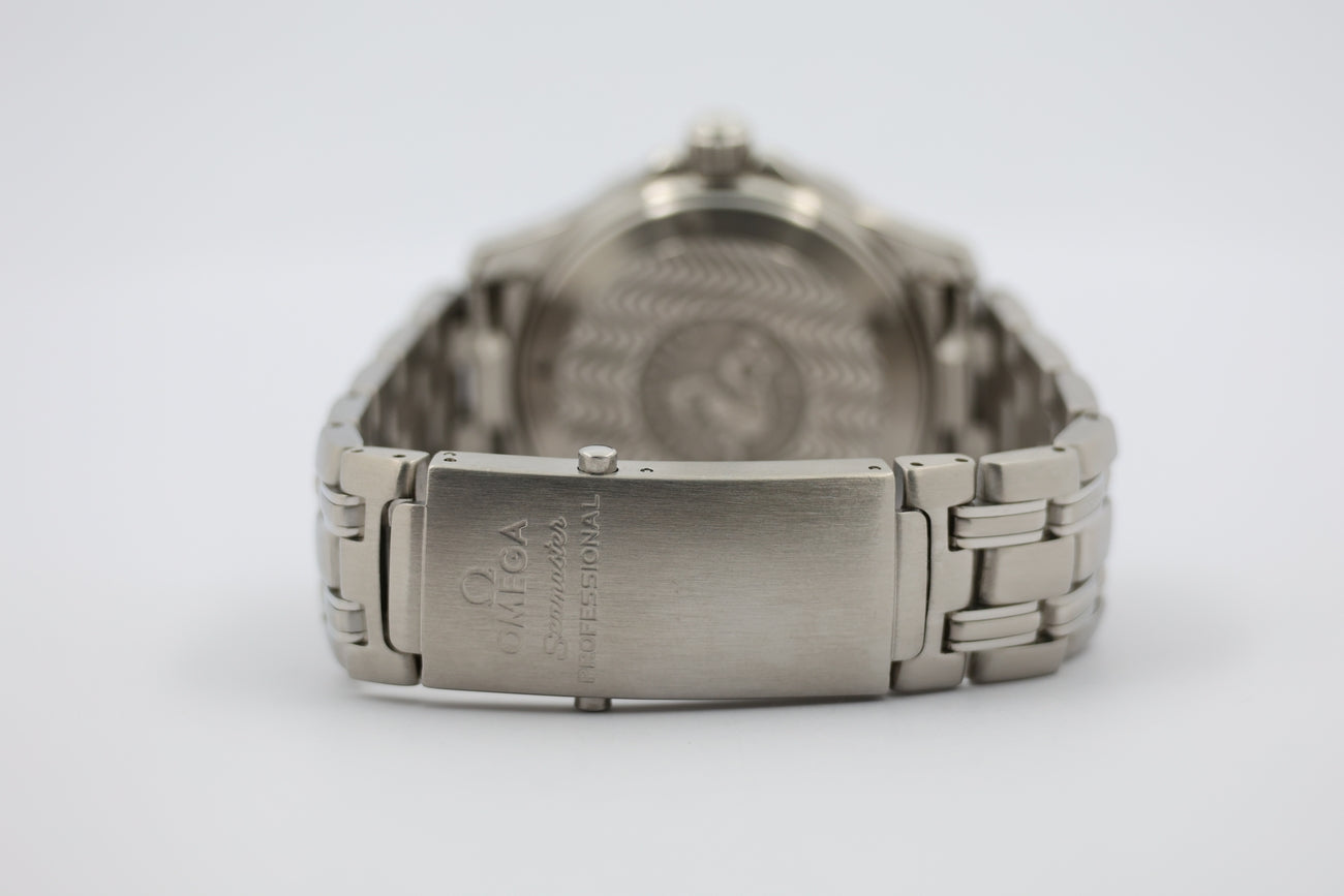 Omega Seamaster Diver 300m 36mm Automatik Herrenuhr 25518000 - Detailansicht 5