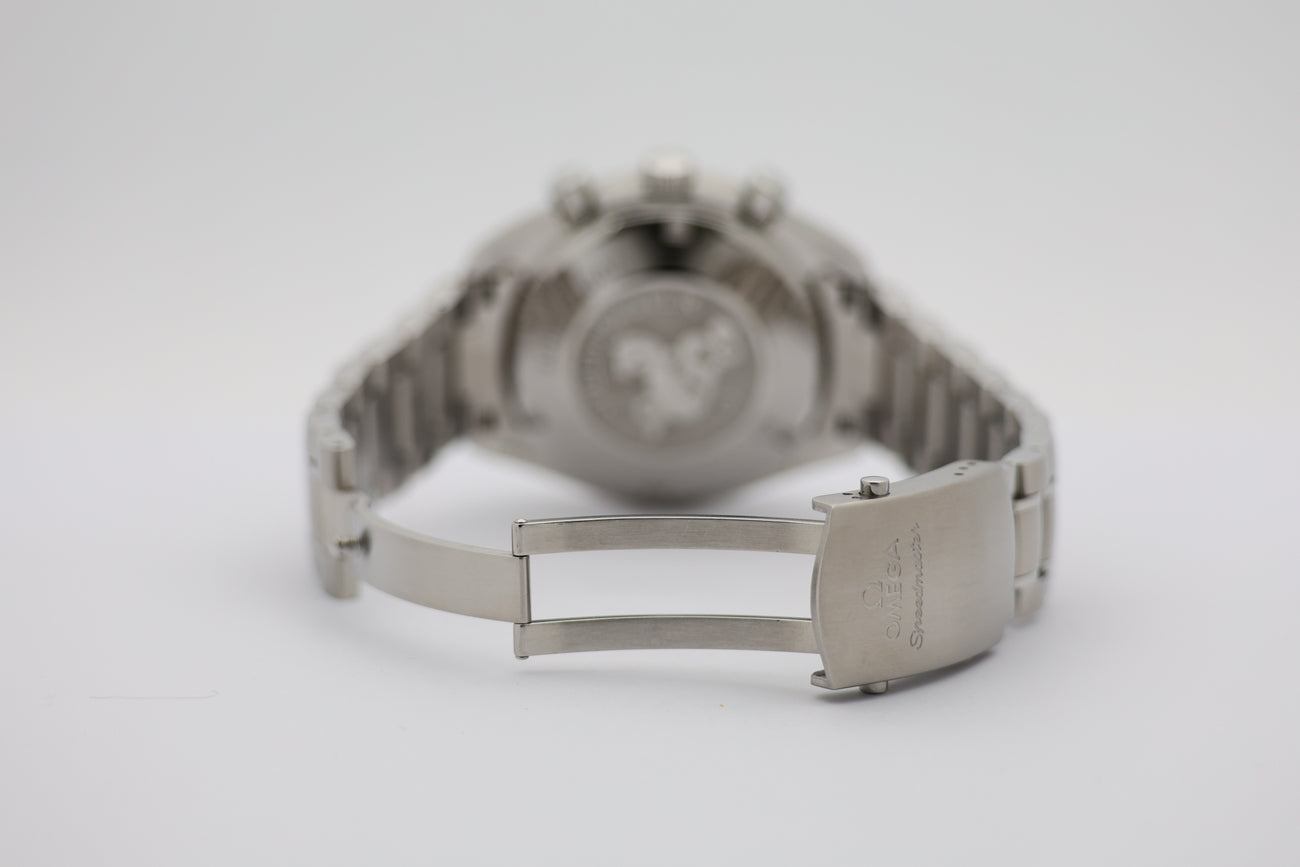 Omega Speedmaster Date 40mm Automatik 32105200 - Detailansicht 6