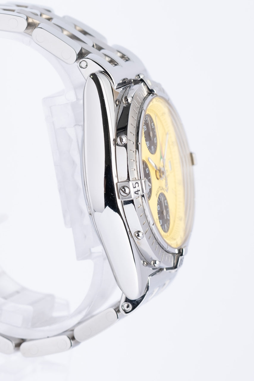 Breitling Chronomat 39mm PAN Frecce Tricolori Gelb Automatik A130501 - Detailansicht 2