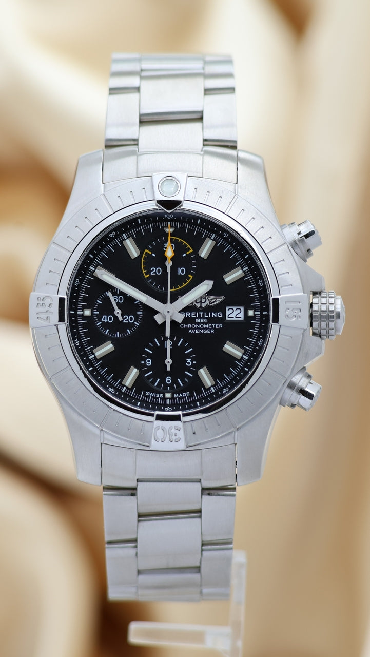 Breitling Avenger Chronograph 43mm Automatik  A13317101B1A1 - Thumbnail