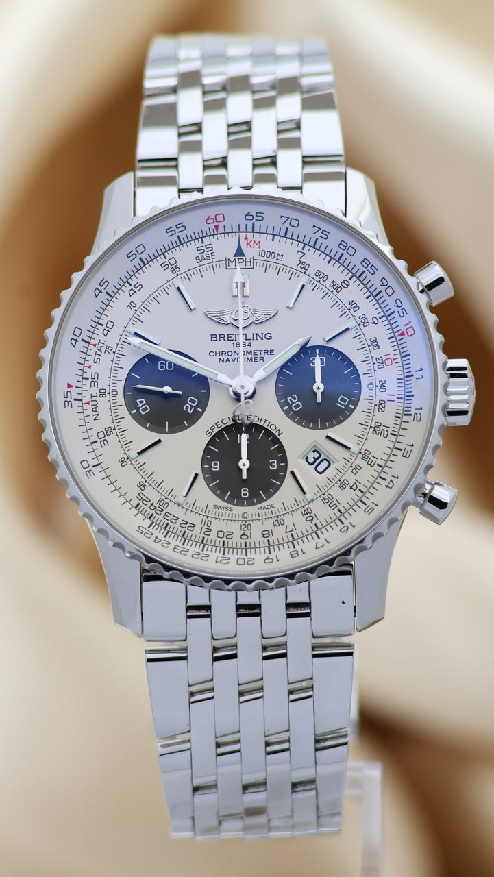 Breitling Navitimer 01 Automatik Herrenuhr 43mm AB0120 - Thumbnail