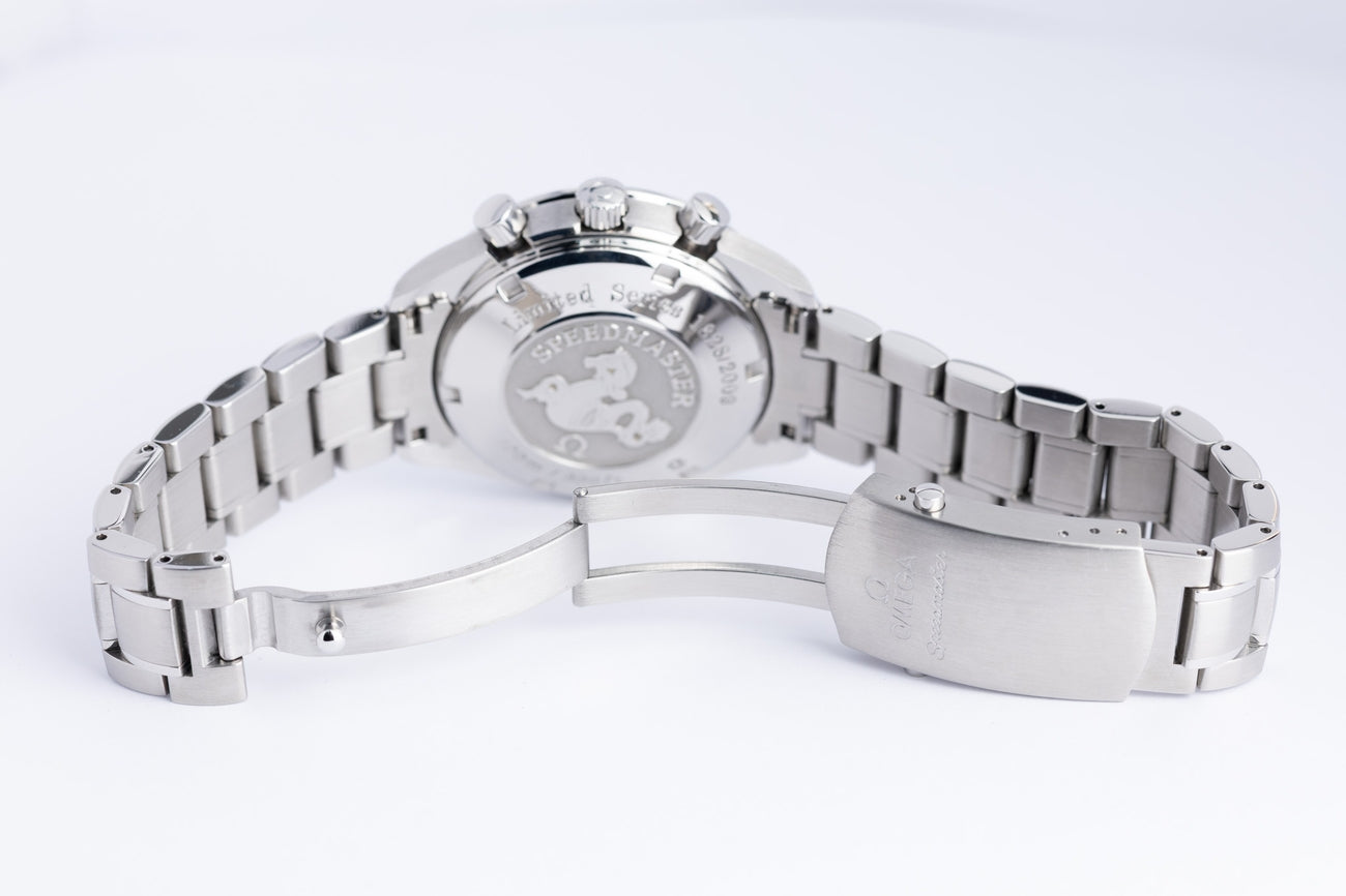 Omega Speedmaster Date "1957" Automatik Herrenuhr 32330404001001 - Detailansicht 8