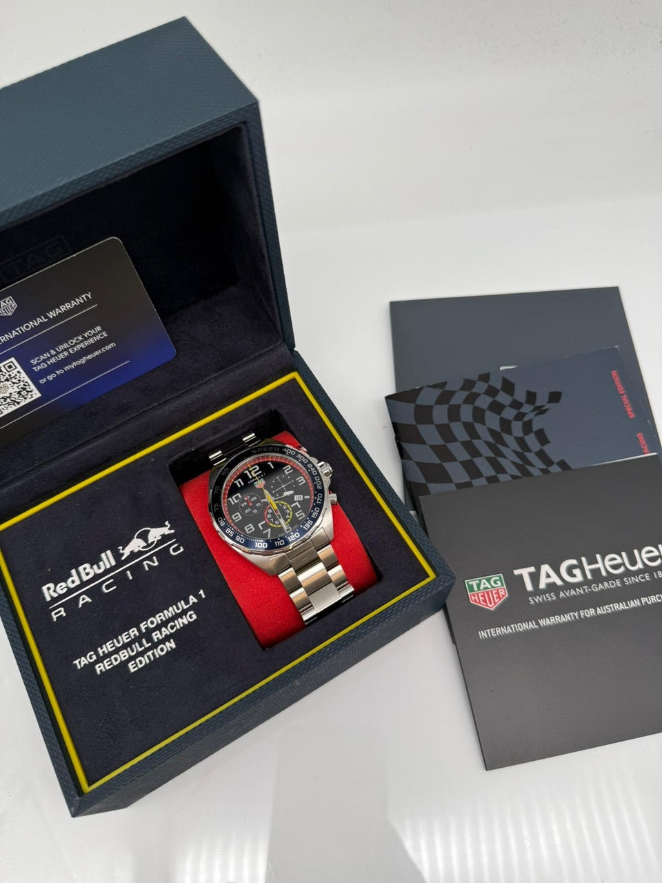 Tag Heuer Formula 1 Quarz X Red Bull Racing CAZ101AL.BA0842 - Papiere und oder Lieferumfang