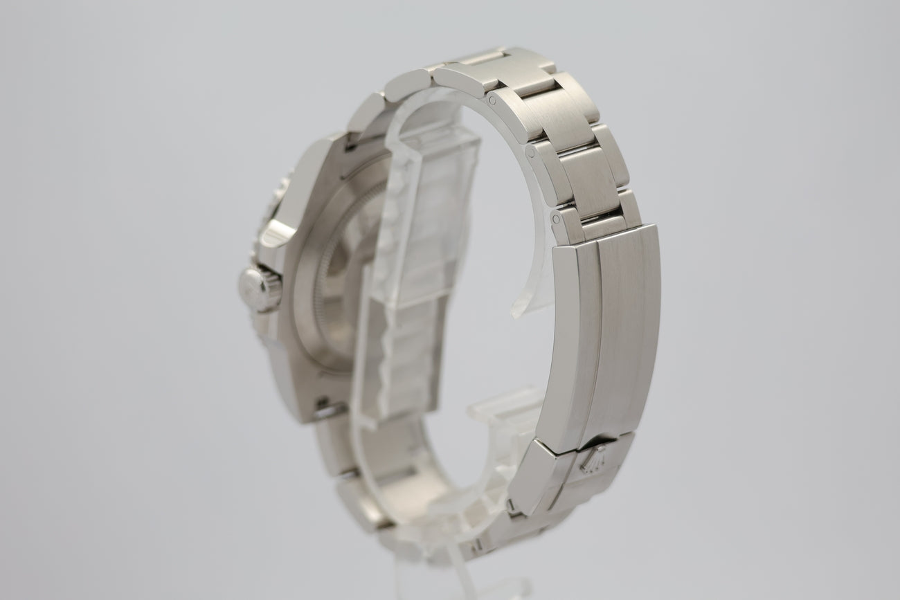 Rolex Submariner Date 'Hulk' Automatik 40mm 116610LV - Detailansicht 2