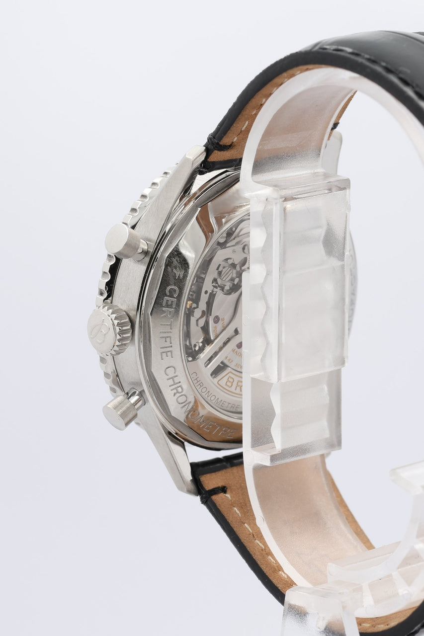 Breitling Navitimer 1 B01 Chronograph 43mm AB0138 - Detailansicht 4