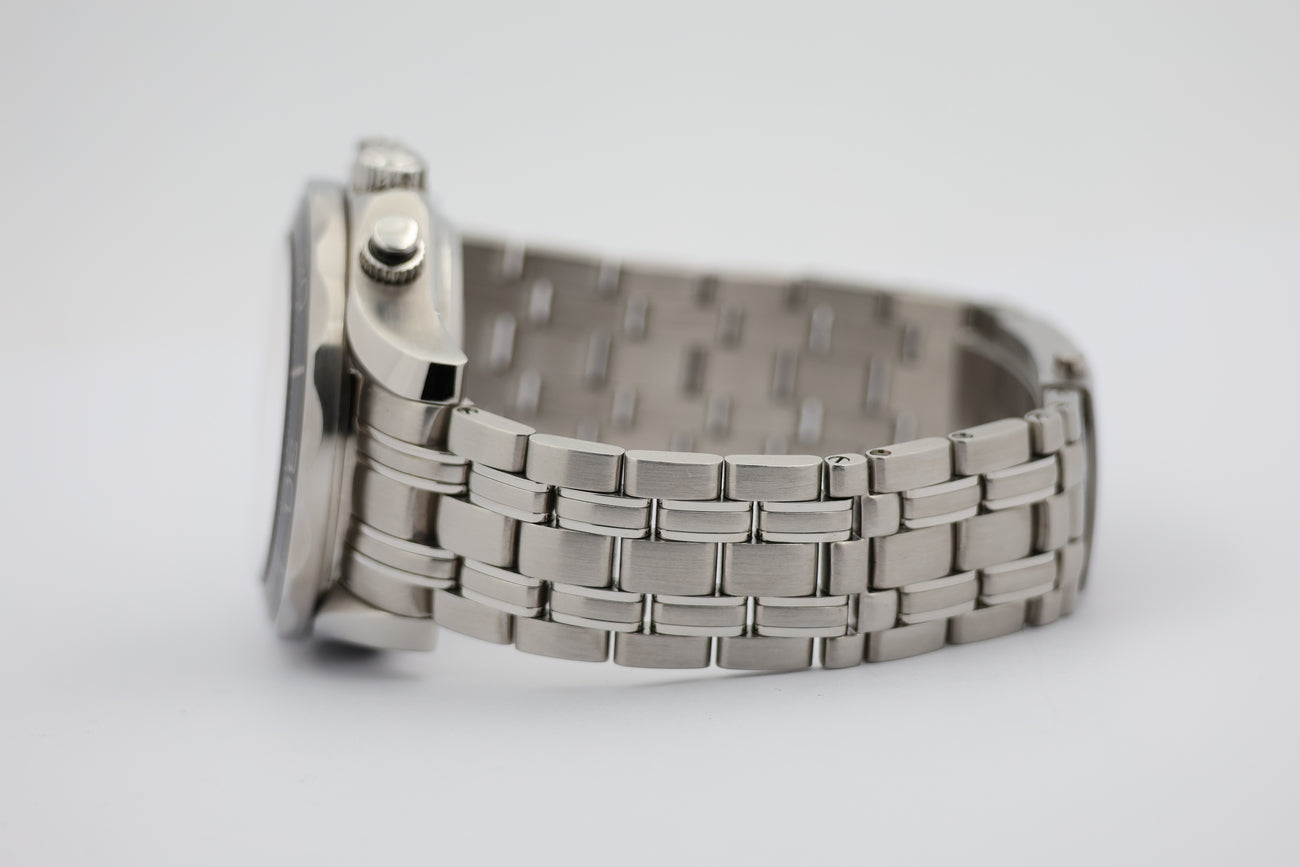 Omega Seamaster Diver 300 M Chronograph Automatik  21230445001001 - Detail view 3