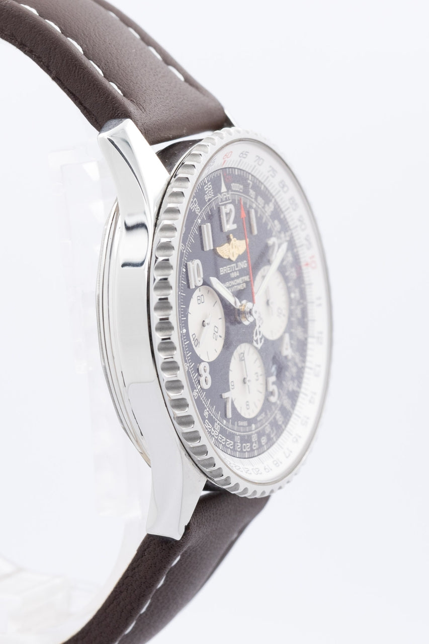 Breitling Navitimer 01 Automatik Herrenuhr 43mm AB0120 - Detailansicht 4