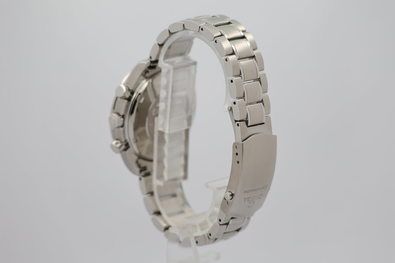 Omega Speedmaster Date Automatik 40mm 32105200 - Detailansicht 2