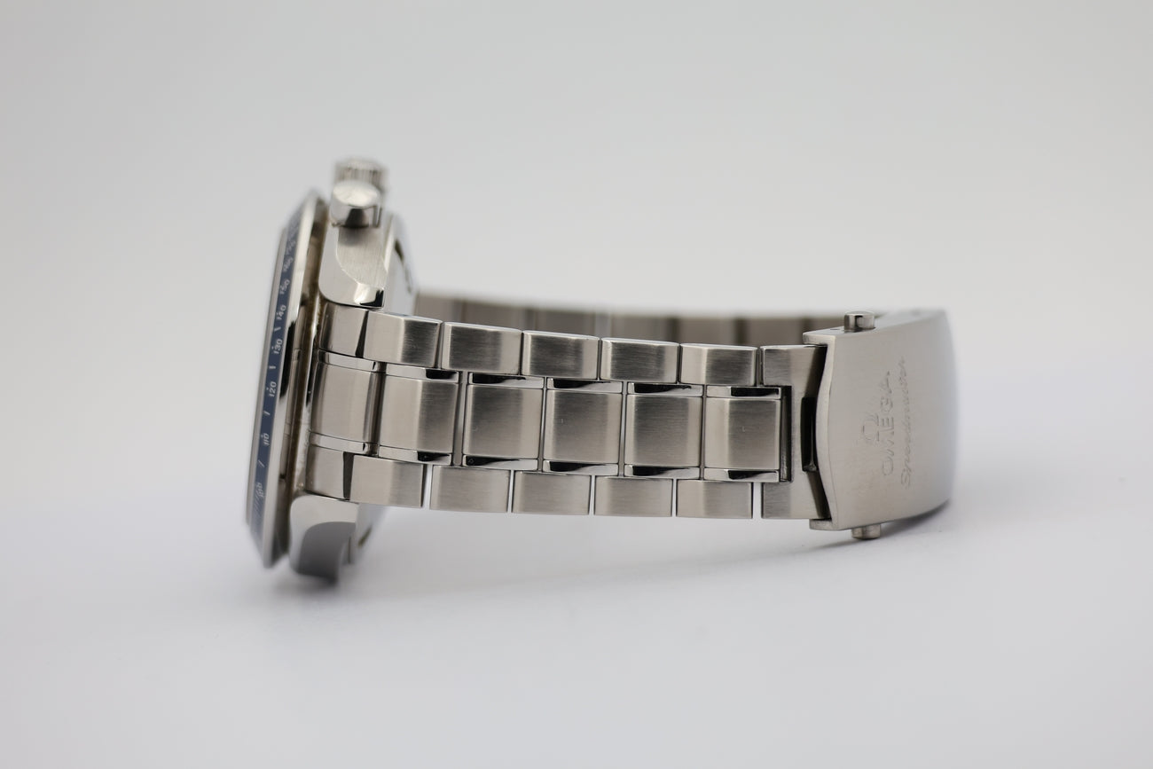 Omega Speedmaster Date 40mm Automatik  32128000 - Detail view 3