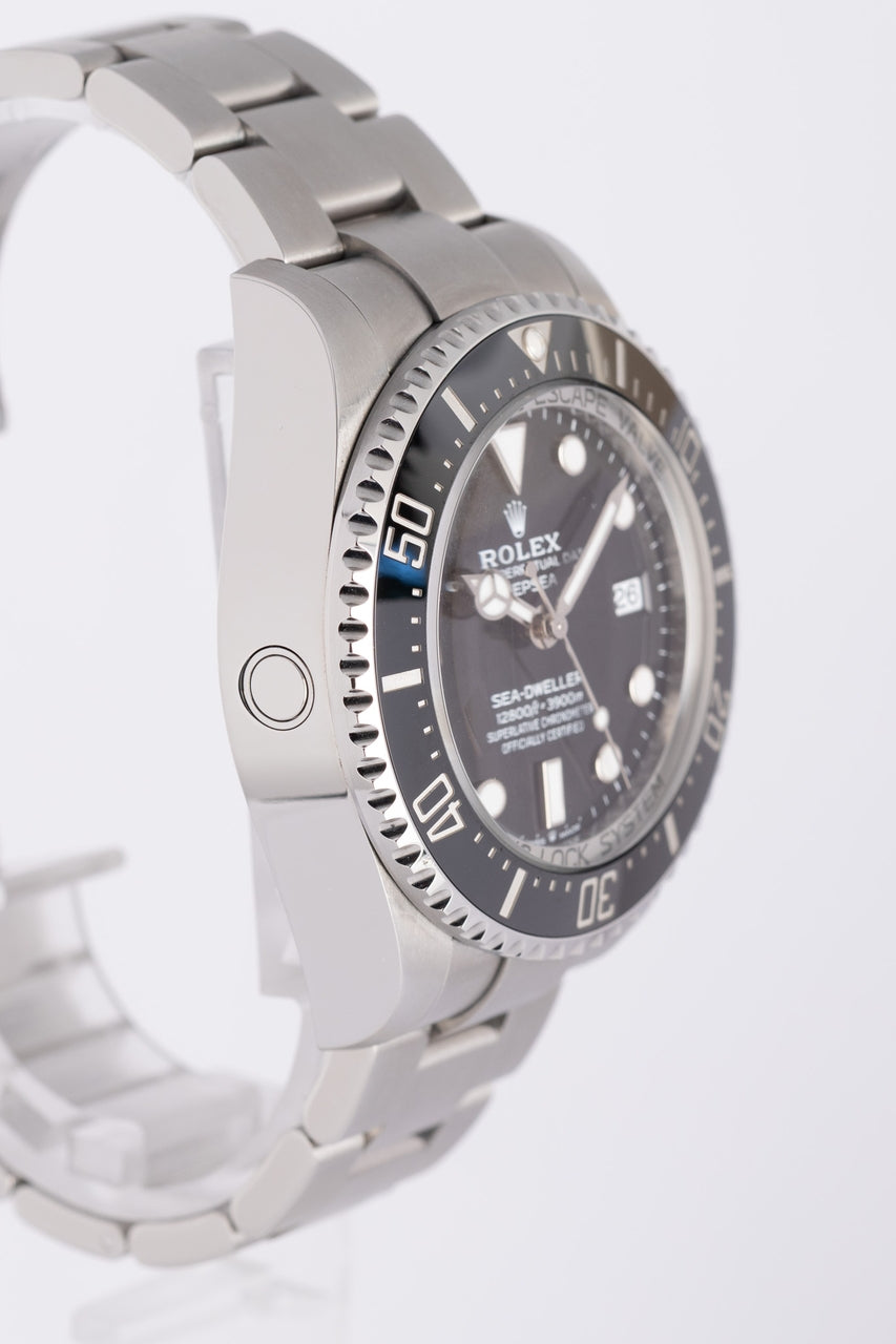 Rolex Sea-Dweller Deepsea 44mm Automatik Herrenuhr 2023 136660 - Detailansicht 1