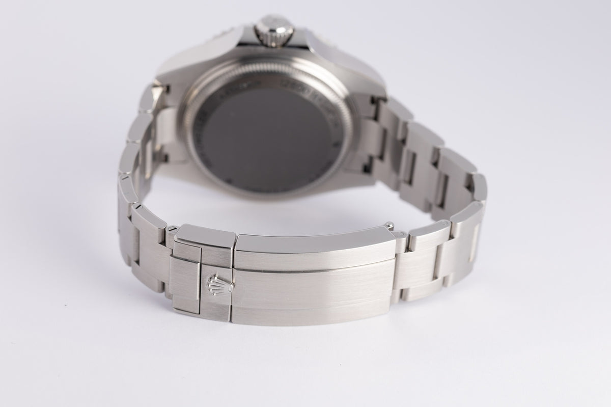 Rolex Sea-Dweller Deepsea 44mm Automatik Herrenuhr 2023 136660 - Detailansicht 7