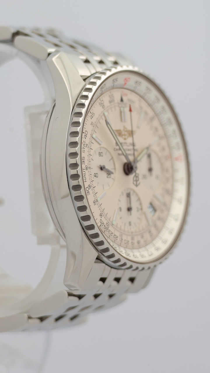 Breitling Navitimer 42mm Automatik Herrenuhr A23322 - Detail view 8