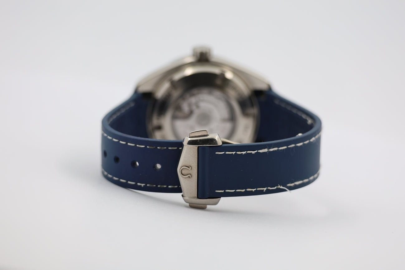 Omega Seamaster Planet Ocean Titan 37,5mm Automatik  23292382003001 - Detailansicht 5