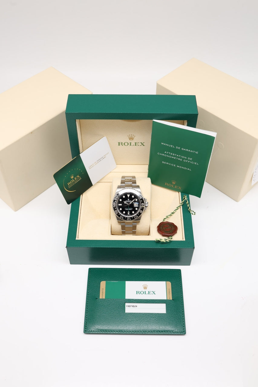 Rolex GMT-Master II 40 mm Automatik Rolex Service 2024 116710LN - Papiere und oder Lieferumfang