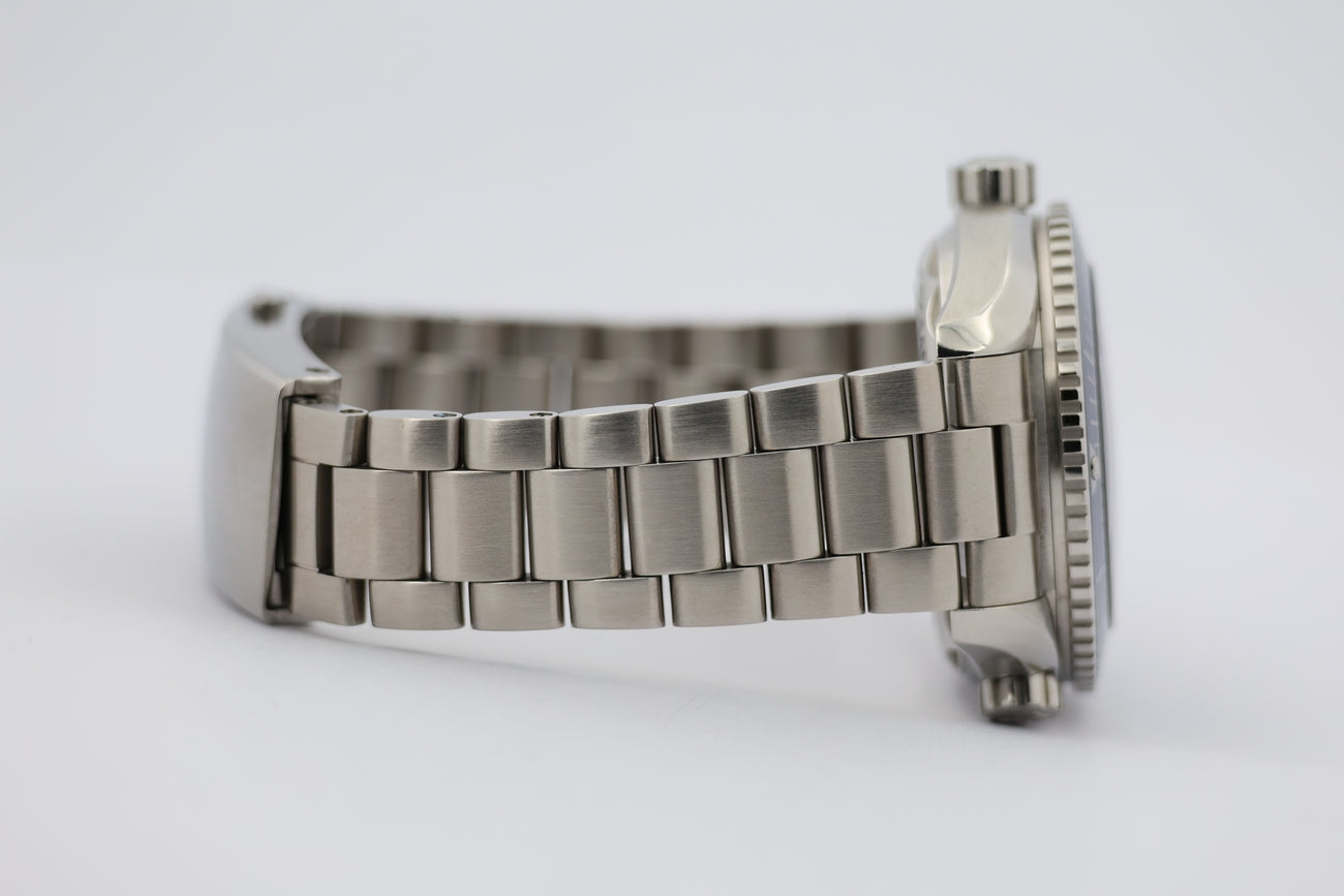 Omega Seamaster Planet Ocean 43,5mm Automatik Blau 21530442103001 - Detail view 4