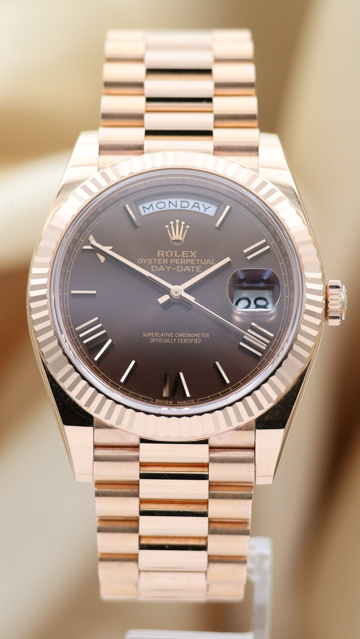 Rolex Day-Date 40 Everose Chocolate Dial Automatik  228235 Box + og. Papiere