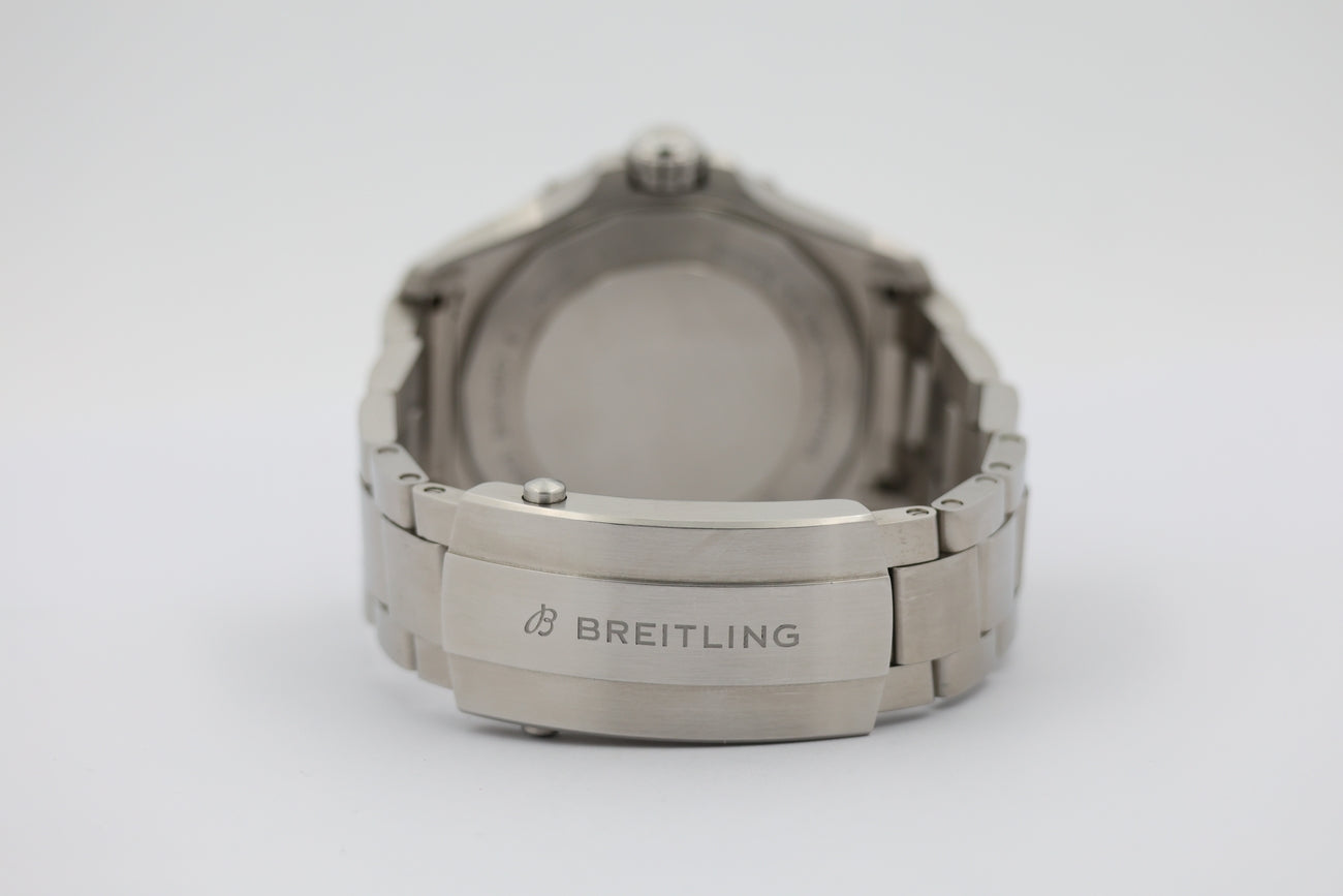 Breitling Avenger Automatik Herrenuhr 42 A17328 - Detailansicht 5