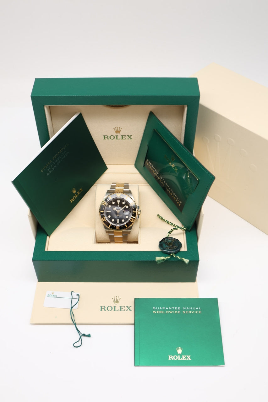Rolex Sea-Dweller Stahl/Gold Automatik Schwarz 126603 - Papiere und oder Lieferumfang