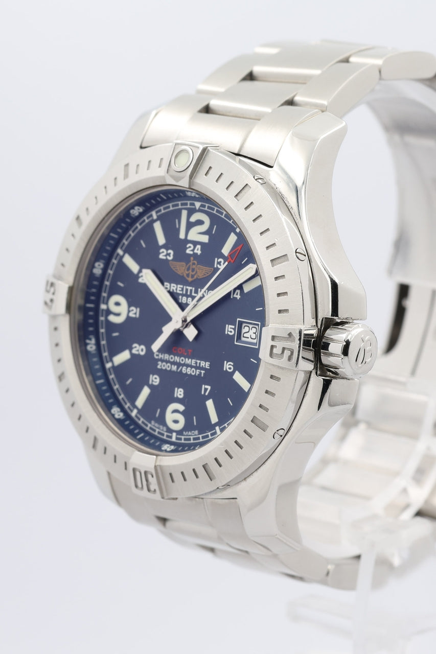 Breitling Colt 44mm Quarz Herrenuhr A74388 - Detailansicht 1