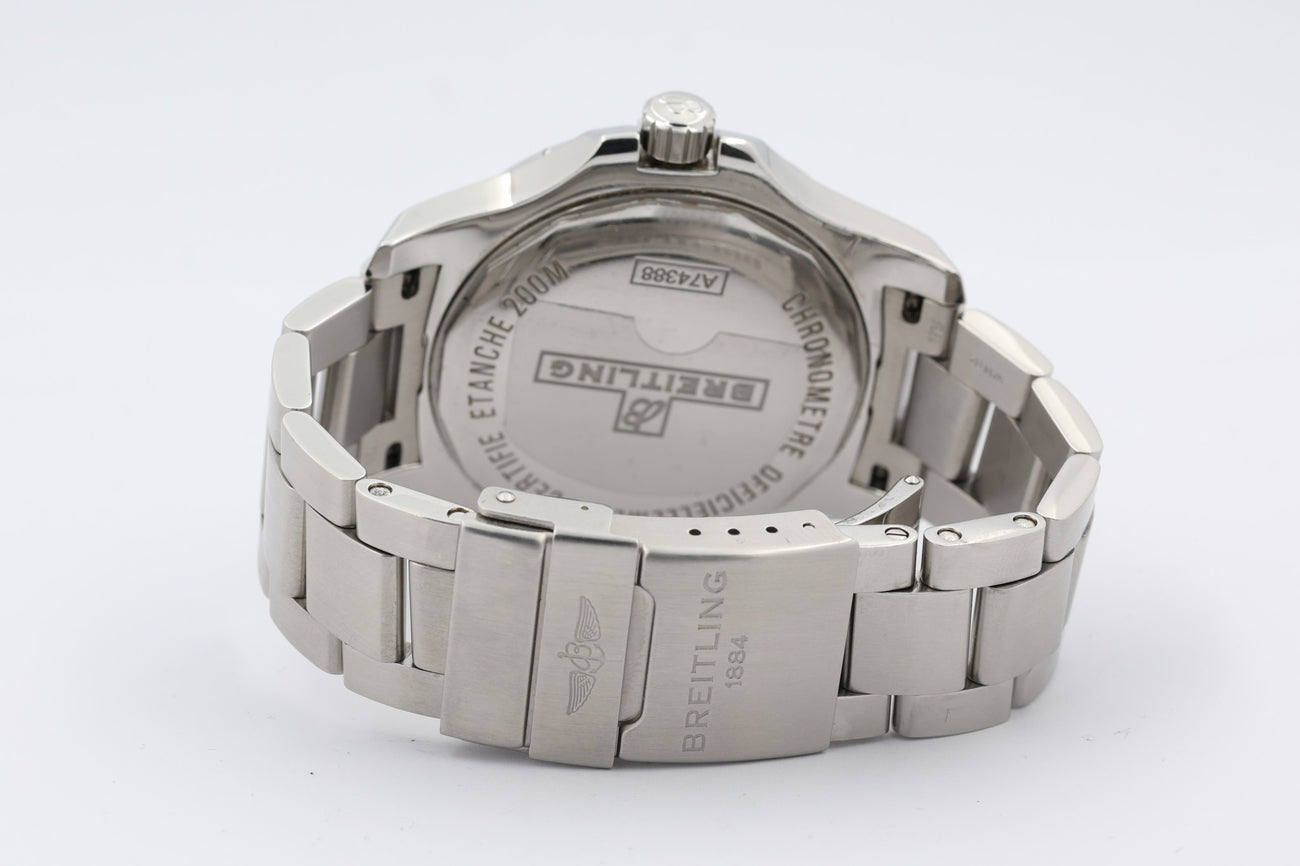 Breitling Colt 44mm Quarz Herrenuhr A74388 - Detailansicht 6