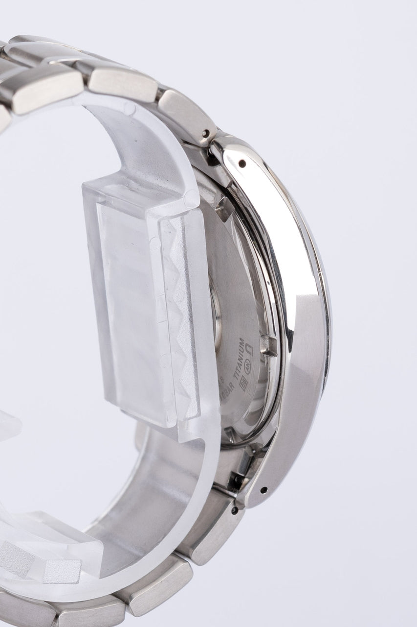 Grand Seiko Quarz Herrenuhr Titan 37mm SBGX067 - Detailansicht 3