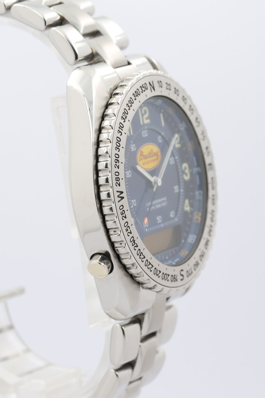 Breitling Navitimer Pluton Herrenuhr 42mm Quarz A51038 - Detailansicht 1