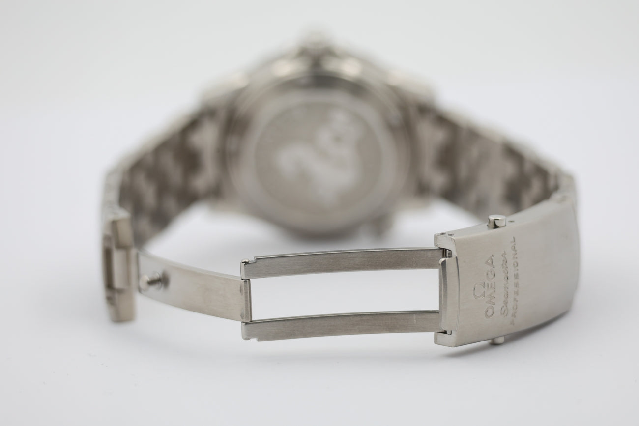 Omega Seamaster Diver 300m Quarz 36mm 21230366101001 - Detail view 6
