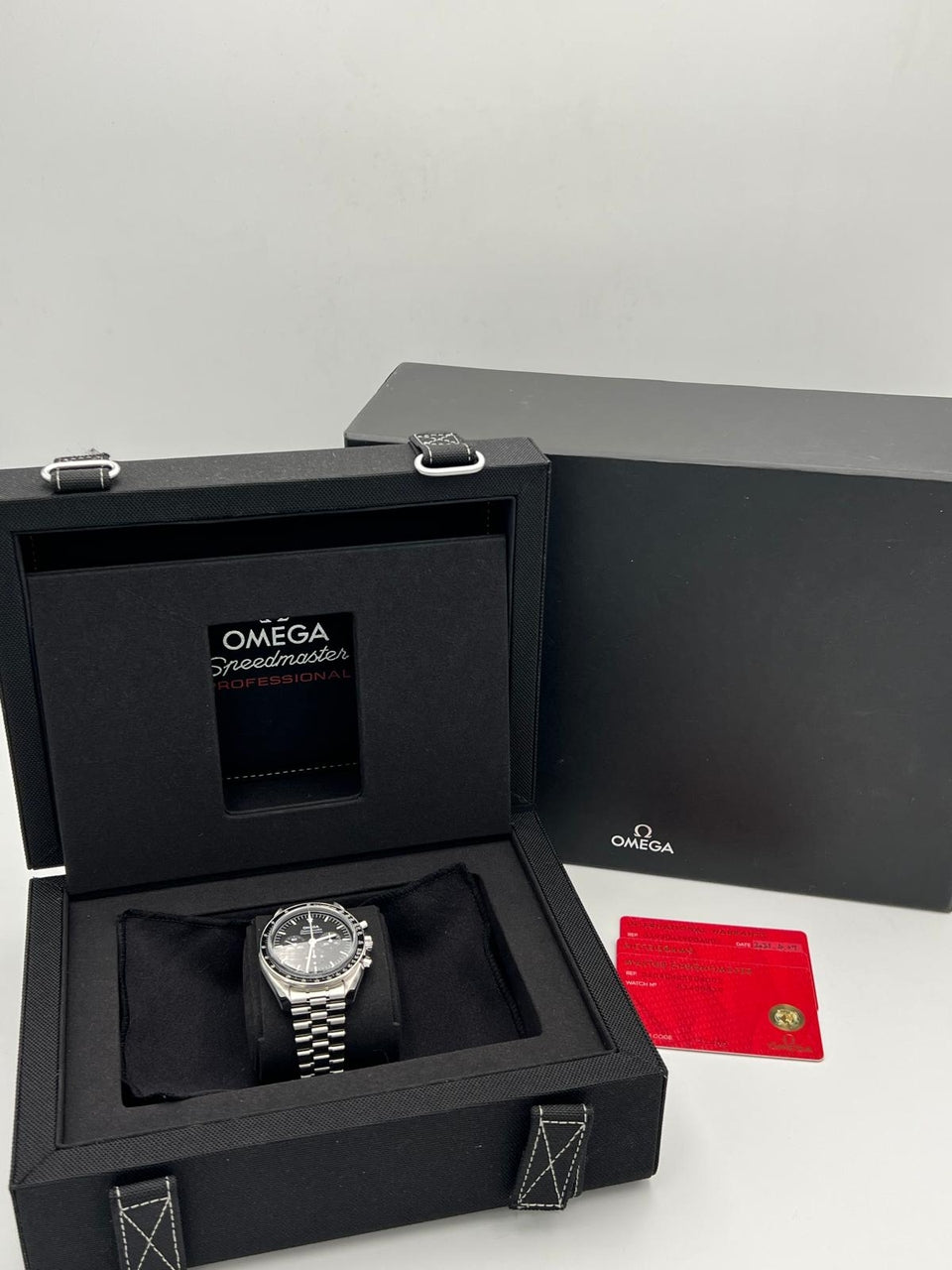 Omega Speedmaster Professional Moonwatch 42mm Handaufzug Herrenuhr	 31030425001002 Box + og. Papiere