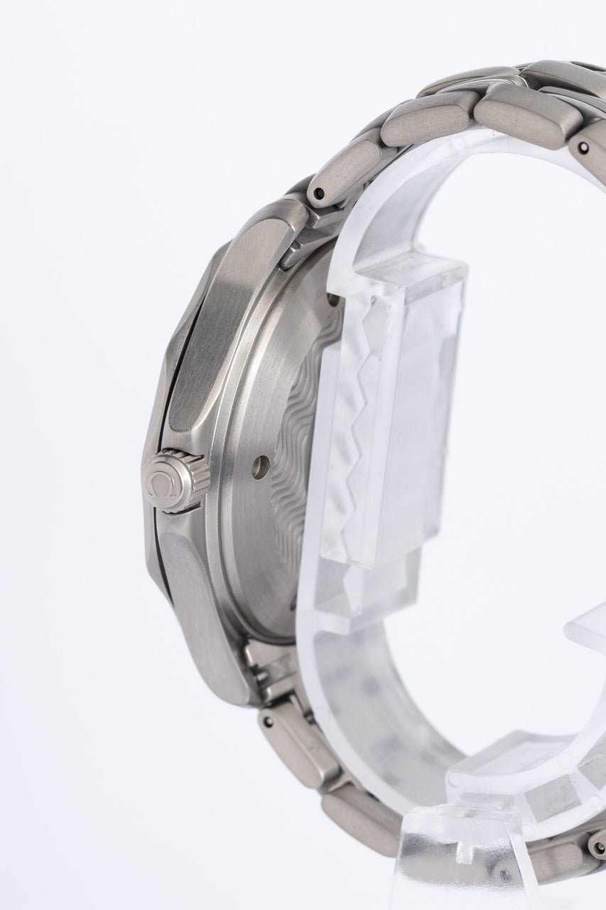 Omega Seamaster Diver 300 M 41mm Automatik Titan 22318000 - Detailansicht 3