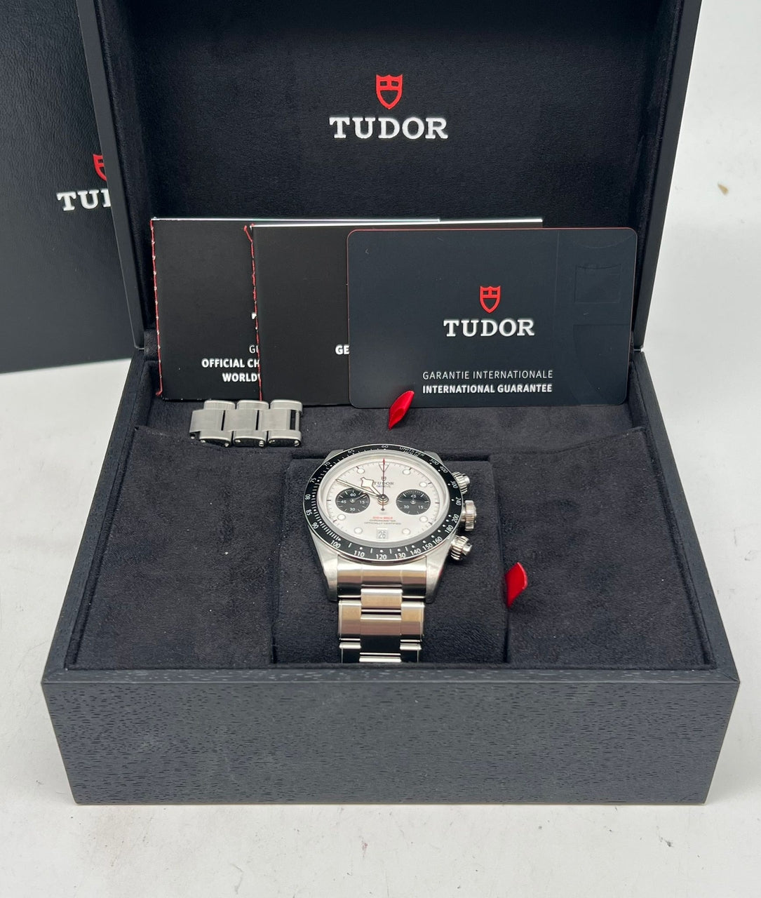 Tudor Black Bay Chrono "Panda" 41mm Automatik Herrenuhr 79360N - Papers and documentation