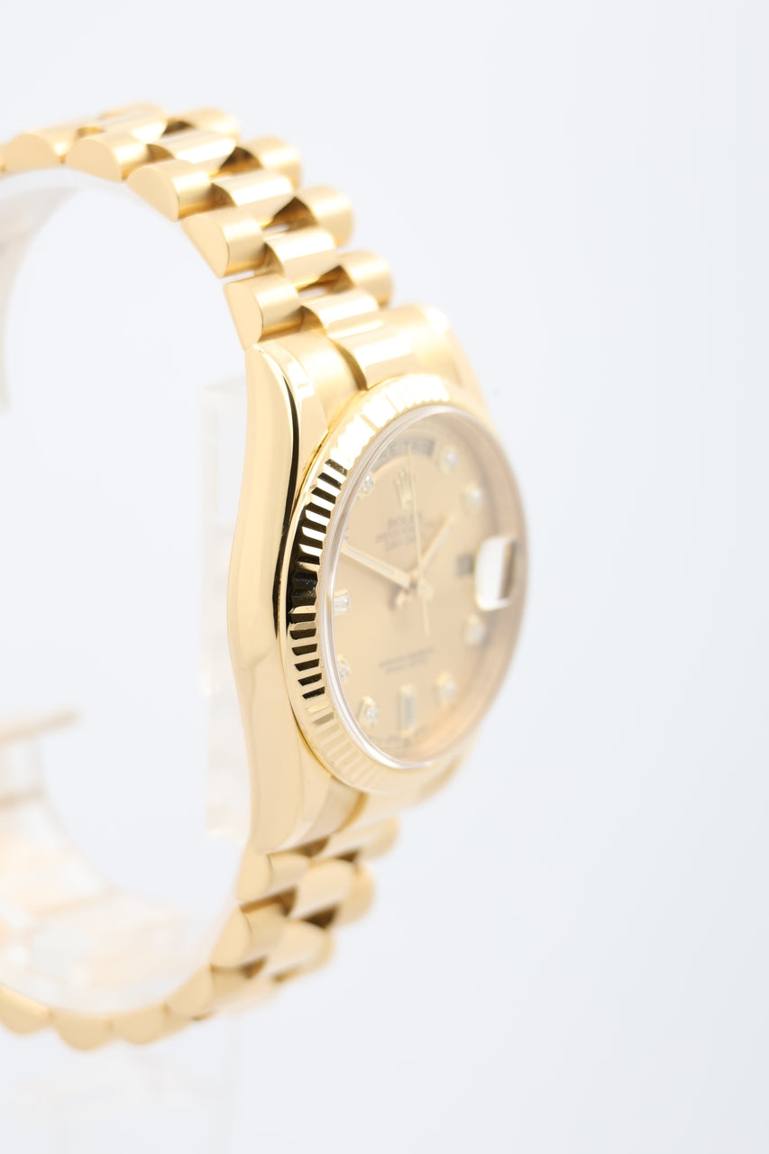 Rolex Day-Date 36 President 18k Gelbgold "Diamond Dial" LC:100 118238 - Detailansicht 2