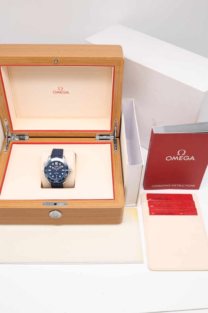 Omega Seamaster Diver 300M Automatik Blau  21030422003001 - Papiere und oder Lieferumfang